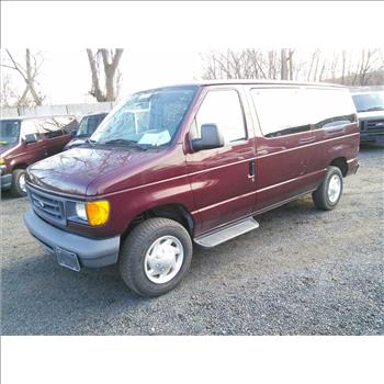 2007 Ford Econoline Passenger Van (Hartford, CT 06114)