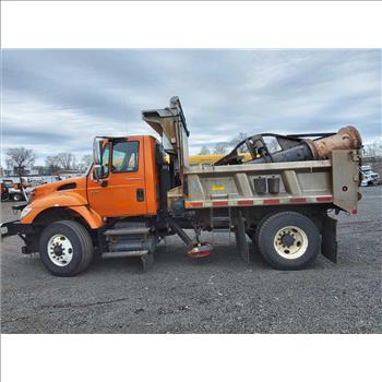 2007 International 7400 SBA 4X2 (Hartford, CT 06114)
