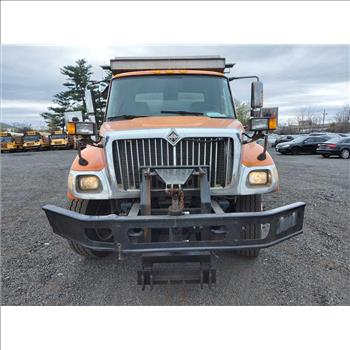 2007 International 7400 SBA 4X2 (Hartford, CT 06114)