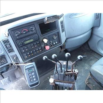 2007 International 7400 SBA 4X2 (Hartford, CT 06114)
