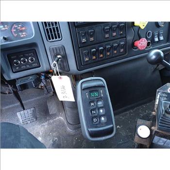 2007 International 7400 SBA 4X2 (Hartford, CT 06114)