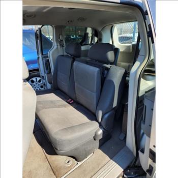 2008 Chrysler Town & Country (Jamaica, NY 11430)