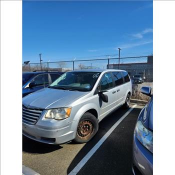 2008 Chrysler Town & Country (Jamaica, NY 11430)