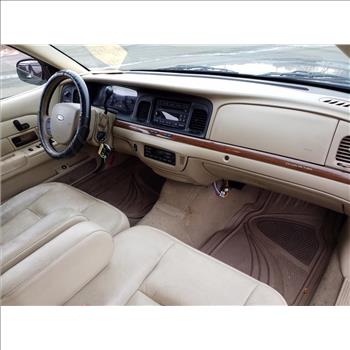 2008 Ford Crown Victoria LX (Hartford, CT 06114)