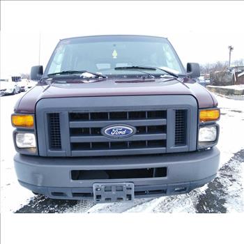 2008 Ford E-150 8 Passenger Van (Hartford, CT 06114)