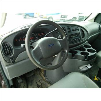 2008 Ford E-150 8 Passenger Van (Hartford, CT 06114)