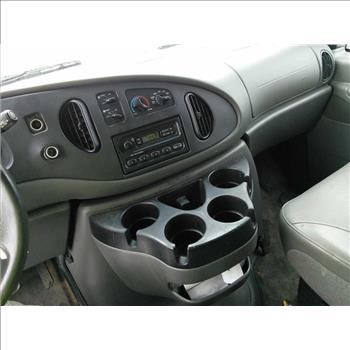 2008 Ford E-150 8 Passenger Van (Hartford, CT 06114)