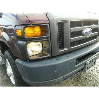 2008 Ford E-150 8 Passenger Van (Hartford, CT 06114)