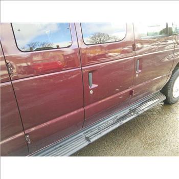 2008 Ford E-150 8 Passenger Van (Hartford, CT 06114)