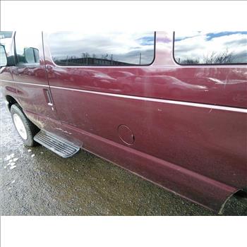 2008 Ford E-150 8 Passenger Van (Hartford, CT 06114)