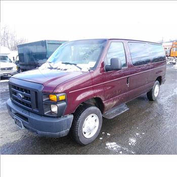 2008 Ford E-150 8 Passenger Van (Hartford, CT 06114)