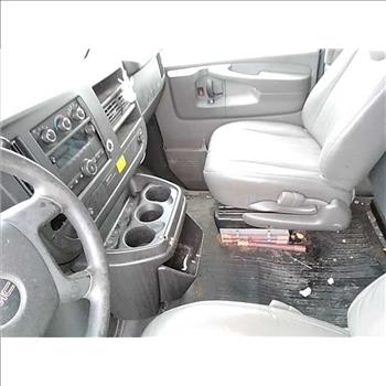 2008 GMC Savanna (Hartford, CT 06114)