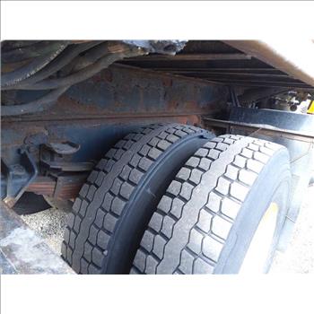 2008 International 7400 SBA 4X2 (Hartford, CT 06114)