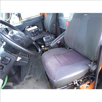 2008 International 7400 SBA 4X2 (Hartford, CT 06114)