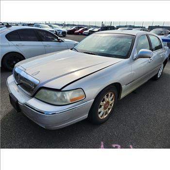 2008 Lincoln Town Car (Jamaica, NY 11430)