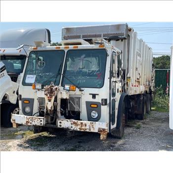 2008 Mack LEU613 (Medford, NY 11763)