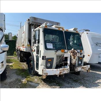 2008 Mack LEU613 (Medford, NY 11763)