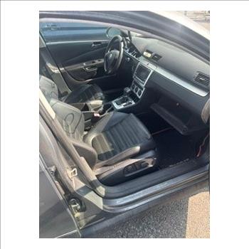 2008 Volkswagen Passat (Queens, NY 11371