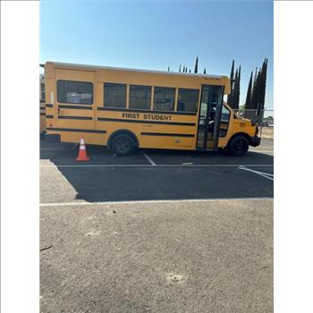 2009 Chevrolet Collins Bus (Merced, CA 95348)