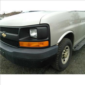 2009 Chevrolet Express 12 Passenger Van (Hartford, CT 06114)