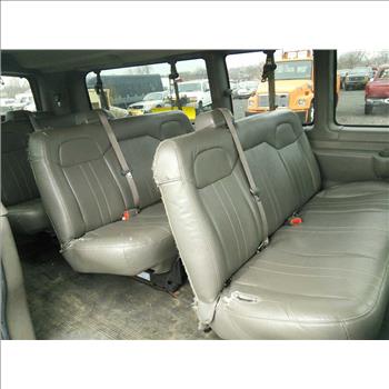 2009 Chevrolet Express 12 Passenger Van (Hartford, CT 06114)