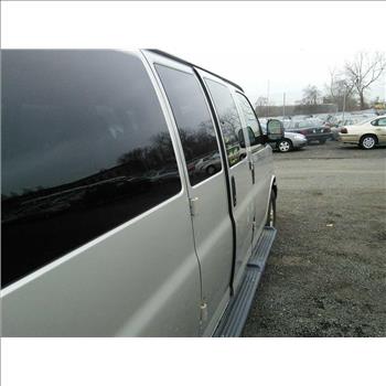 2009 Chevrolet Express 12 Passenger Van (Hartford, CT 06114)