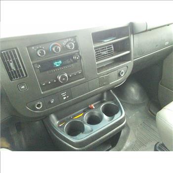 2009 Chevrolet Express 12 Passenger Van (Hartford, CT 06114)