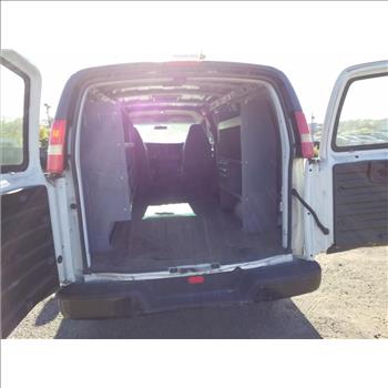 2009 Chevrolet Express Van (Hartford, CT 06114)