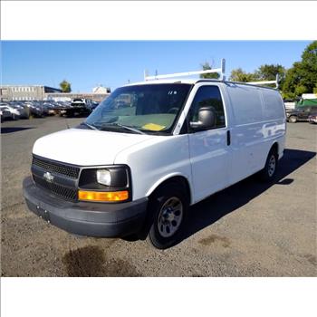 2009 Chevrolet Express Van (Hartford, CT 06114)