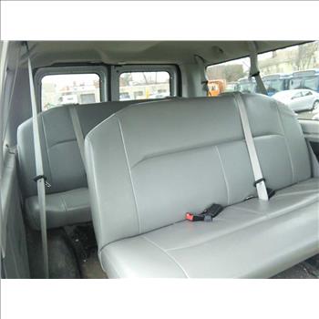 2009 Ford E-350 12 Passenger Van (Hartford, CT 06114)