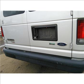 2009 Ford E-350 12 Passenger Van (Hartford, CT 06114)