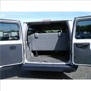2009 Ford E-350 12 Passenger Van (Hartford, CT 06114)