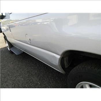 2009 Ford E-350 12 Passenger Van (Hartford, CT 06114)