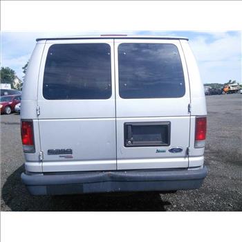 2009 Ford E-350 (Hartford, CT 06114)