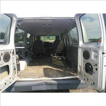 2009 Ford E-350 (Hartford, CT 06114)