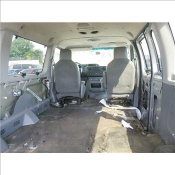2009 Ford E-350 (Hartford, CT 06114)