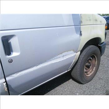 2009 Ford E-350 (Hartford, CT 06114)