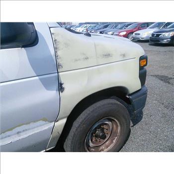 2009 Ford E-350 (Hartford, CT 06114)