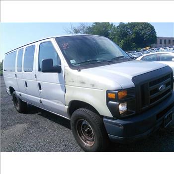 2009 Ford E-350 (Hartford, CT 06114)