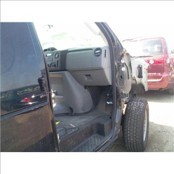 2009 Ford Econoline E350 Super Duty  (Brooklyn, NY 11211)