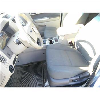 2009 Ford Escape (Hartford, CT 06114)