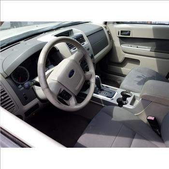 2009 Ford Escape Hybrid (Staten Island, NY 10309)