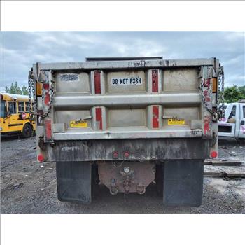 2009 International 7400 SBA 4X2 (Hartford, CT 06114)