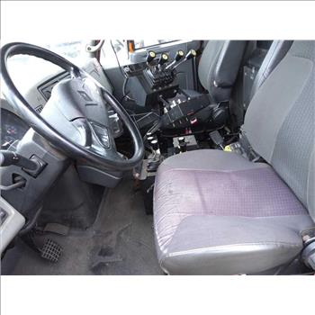 2009 International 7400 SBA 4X2 (Hartford, CT 06114)