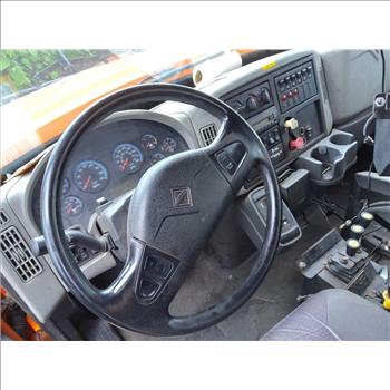 2009 International 7400 SBA 4X2 (Hartford, CT 06114)