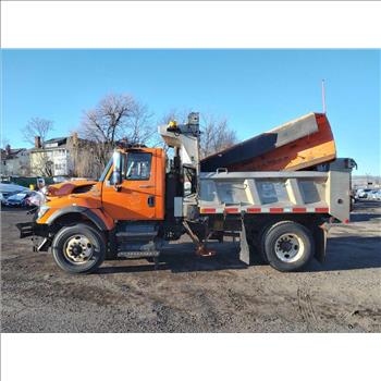 2009 International 7400 SBA 4X2 (Hartford, CT 06114)