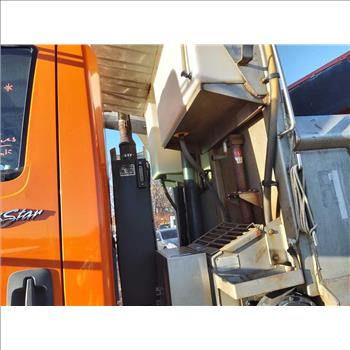 2009 International 7400 SBA 4X2 (Hartford, CT 06114)