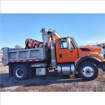 2009 International 7400 SBA 4X2 (Hartford, CT 06114)