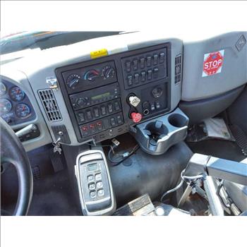 2009 International 7600 (Hartford, CT 06114)