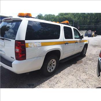 2010 Cheverolet Suburban (Staten Island, NY 10309)